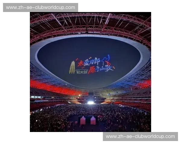 体育馆里的光与热：一座城市的活力心跳